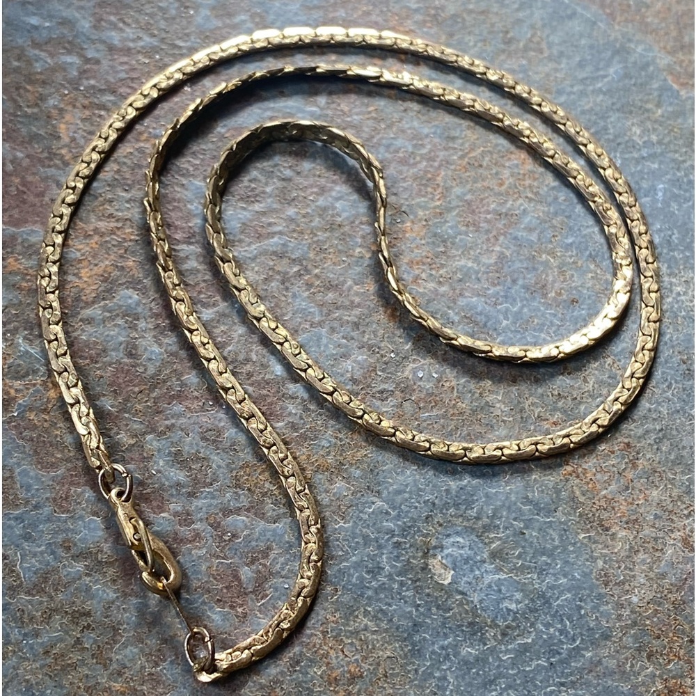 14 kg necklace beautifully linked awesome for stacking or for the minimalist